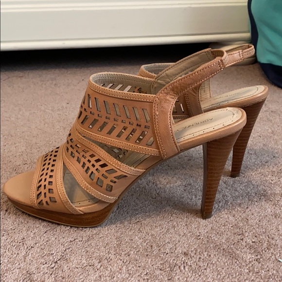 Adrienne Vittadini Heels - Picture 2 of 3